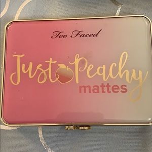 Too faced just peachy mattes palette